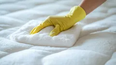 Il segreto usato negli hotel a cinque stelle per far sembrare nuovo il materasso