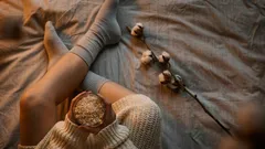 Mettete del sale nei calzini prima di andare a letto e non ve ne pentirete: vedrete i risultati già dopo una settimana